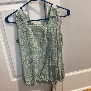 Columbia women’s paisley tank with drawstring tie bottom.